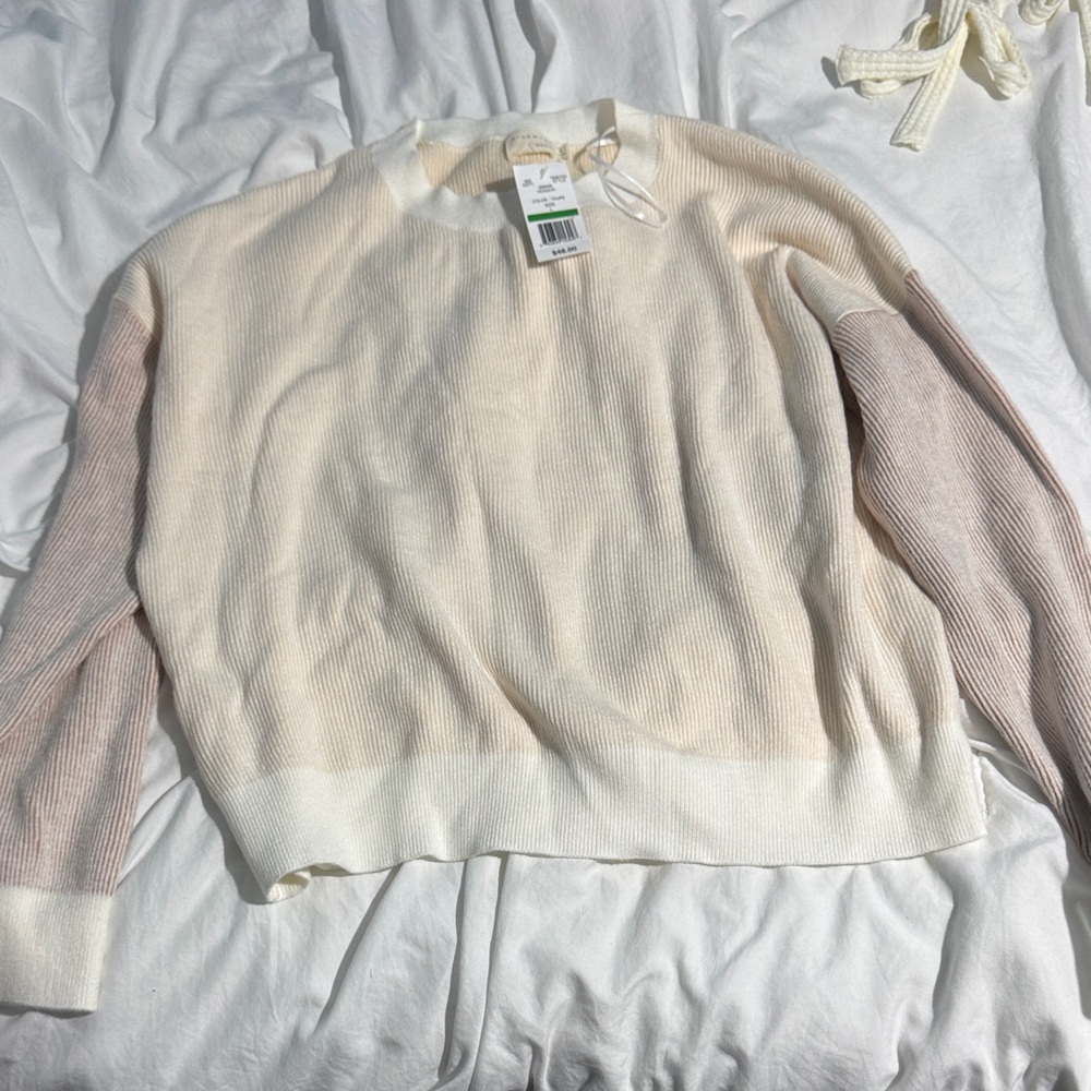 Dry Goods Cream and Tan Women's Sweater